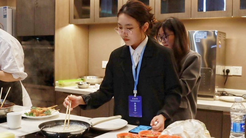休闲食品OEM：揭秘OEM生产背后的秘密