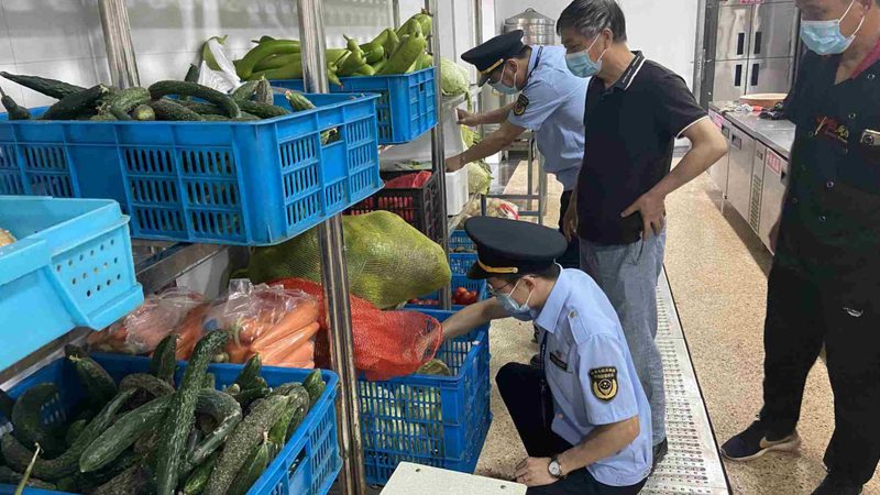 休闲食品加盟店装修，这些标准规范你了解吗？**